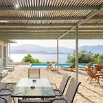Meganisi Armonia - Private Pool Oasis