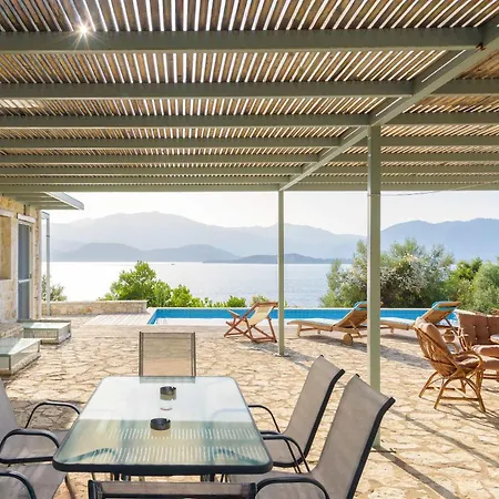 Meganisi Armonia - Private Pool Oasis