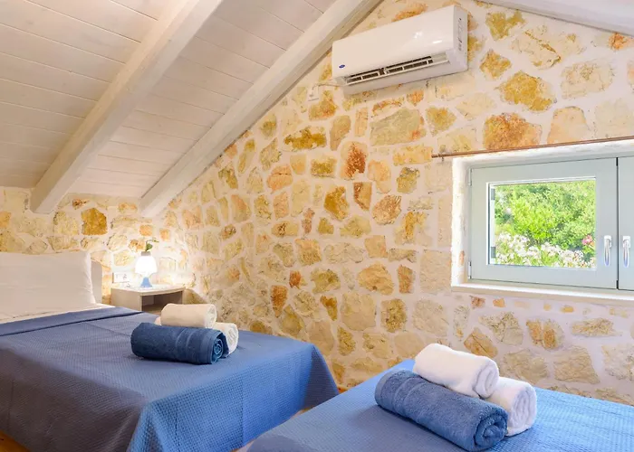 Villa Meganisi Armonia - Private Pool Oasis *